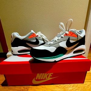 Nike Air Max Correlate - Women’s - Worn once - Size 7.5
